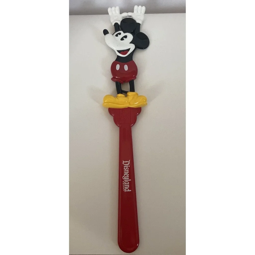 Disneyland Resort Mickey Mouse Vintage Back Scratcher Souvenir Character